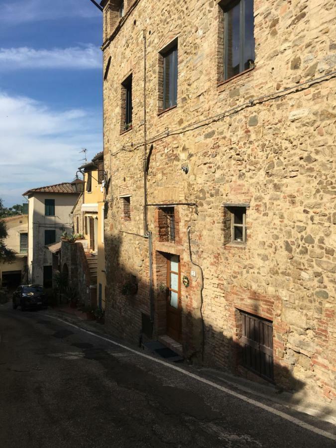 Appartement Loft De' Riccardi à Chianni Extérieur photo