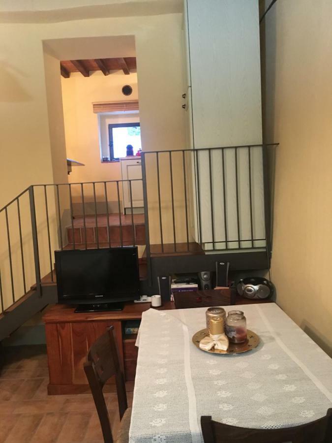 Appartement Loft De' Riccardi à Chianni Extérieur photo