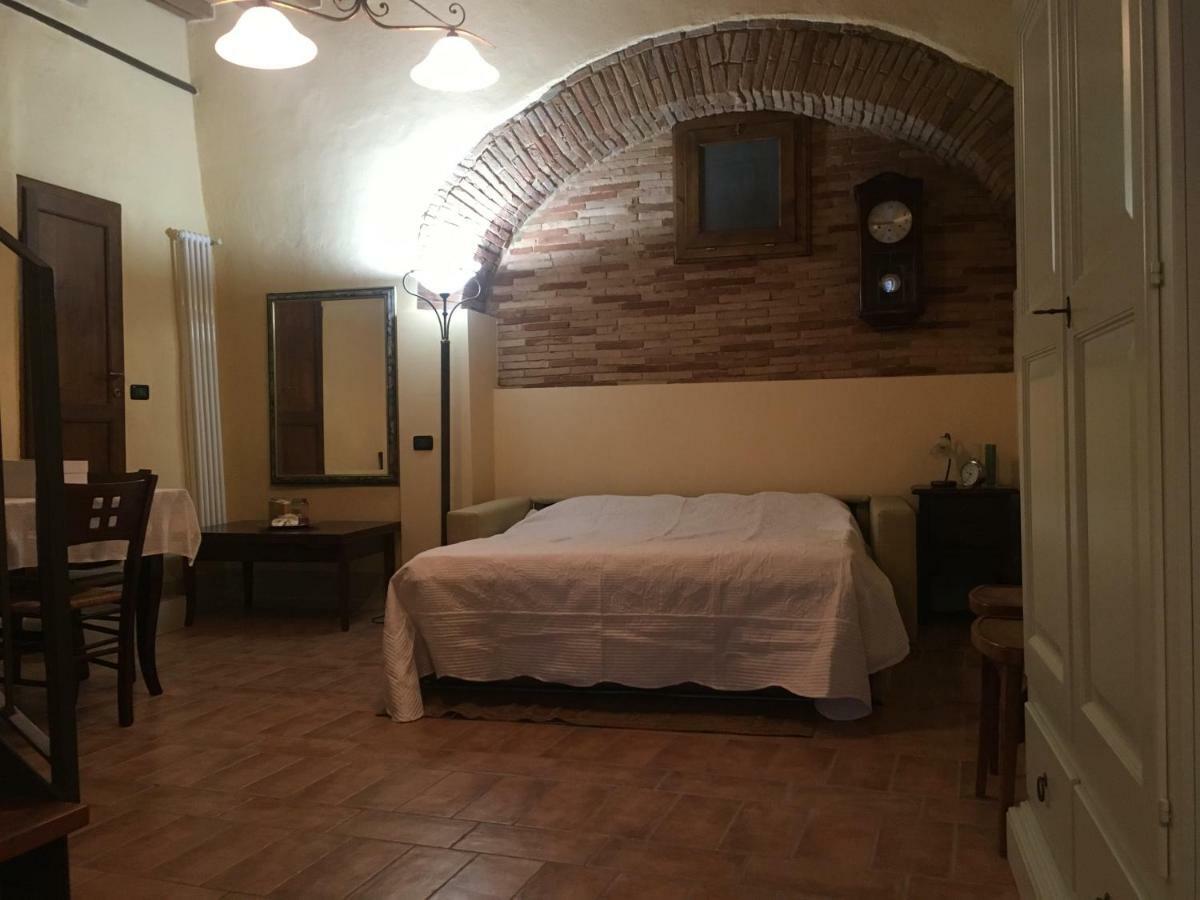Appartement Loft De' Riccardi à Chianni Extérieur photo