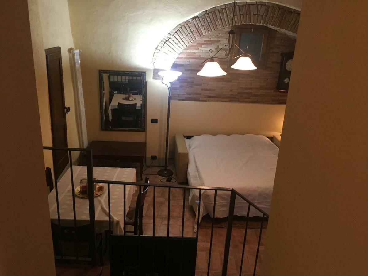 Appartement Loft De' Riccardi à Chianni Extérieur photo