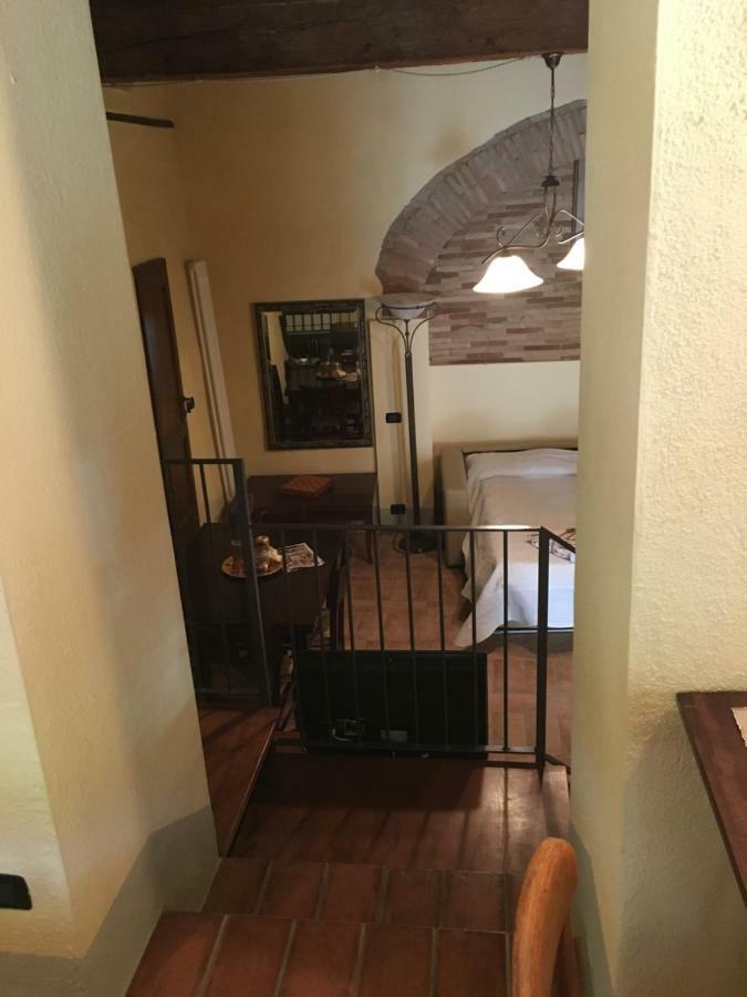 Appartement Loft De' Riccardi à Chianni Extérieur photo
